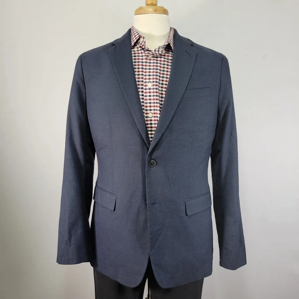 Banana Republic Men's Sport Coat Blazer Two Button Navy Birds Eye Poly Blend 42L